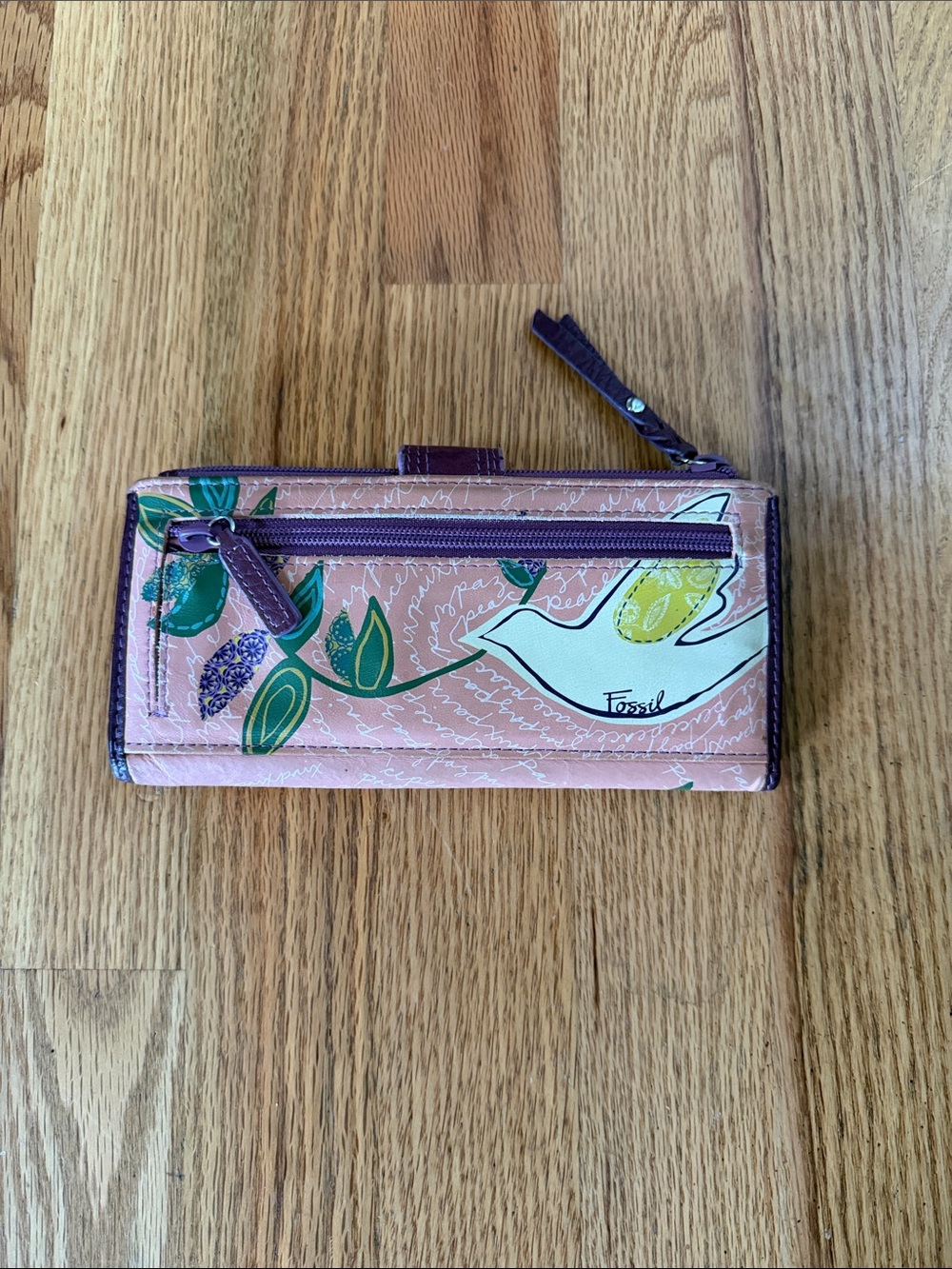 Fossil Peach Wallet with Green Leaf and White Bird Print